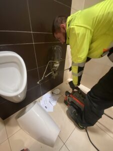 Krtkovanie toilet