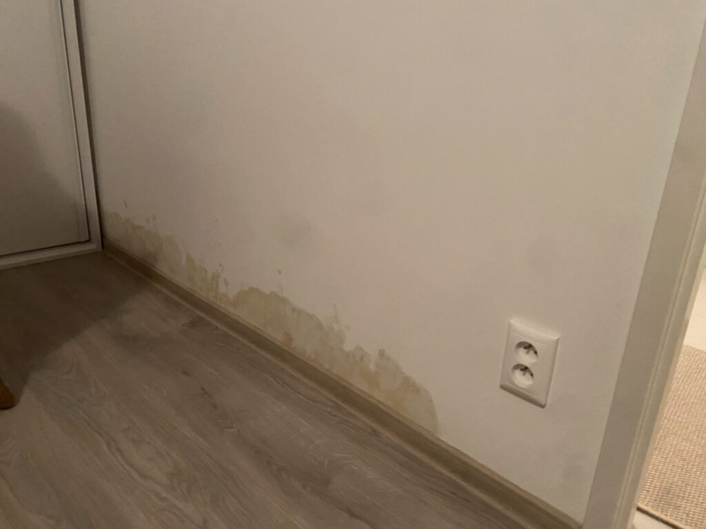 Najčastejšie príčiny prasknutého potrubia 1 poškodenie potrubia